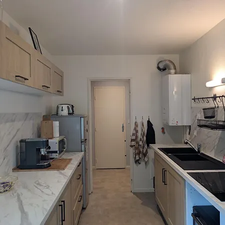 4 A 6 Couchages Au Calme アパート ルマン