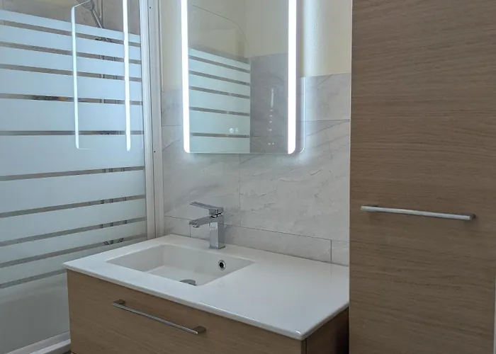 4 A 6 Couchages Au Calme アパート