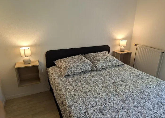 4 A 6 Couchages Au Calme アパート *