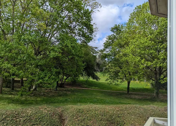 아파트 4 A 6 Couchages Au Calme